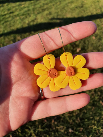 Daisy Dangles- Yellow